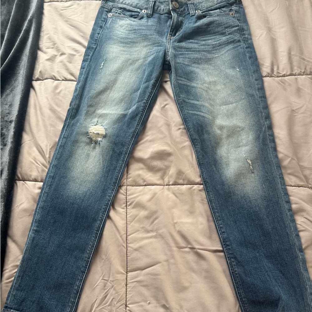 Women’s low rise skinny Distressed Jeans